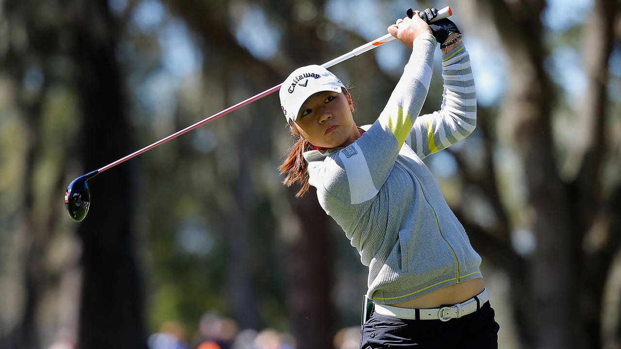 LPGA: 17-year-old Ko takes No. 1, finishes tied for 2nd behind Choi